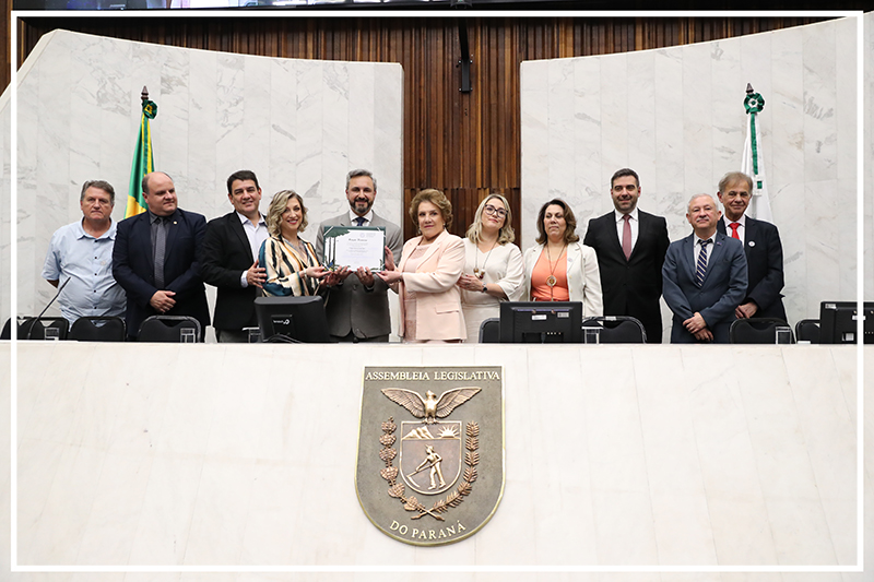 Editora Opet - Sistemas de Ensino - Sefe - Infantil - Encantos da